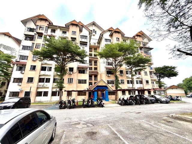 Apartment Komuter Raya 1