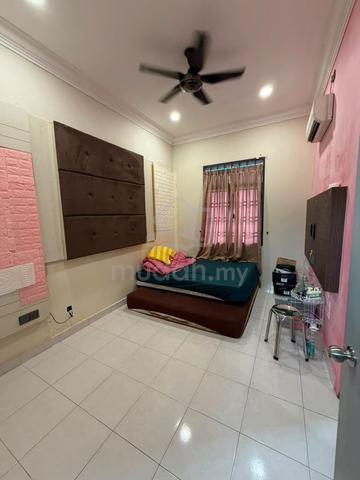 Setia Indah 1.5 Storey House for Rent 1