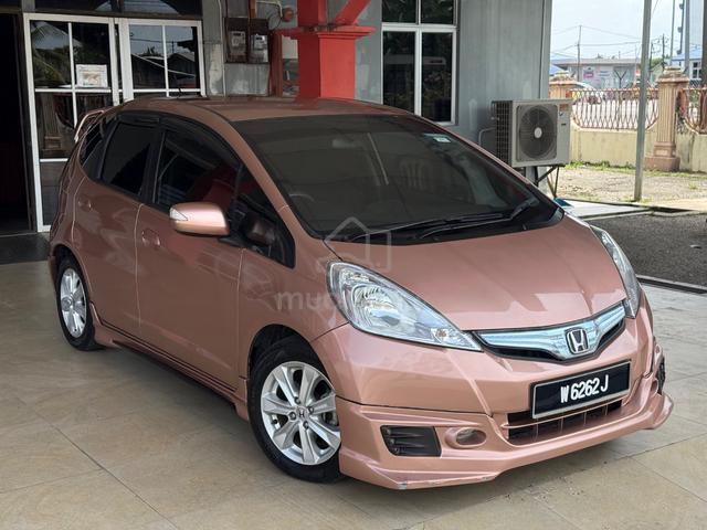 2013 Honda JAZZ 1.3 (HYBRID) FACELIFT (A) - 4
