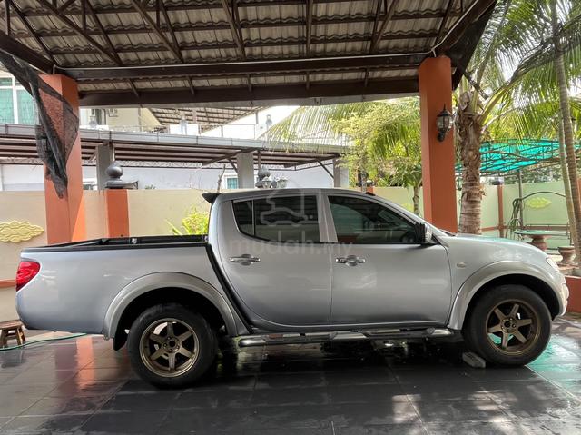 2013 Mitsubishi TRITON 2.5 KB4TGJRXZR FACELIFT (M) - 3