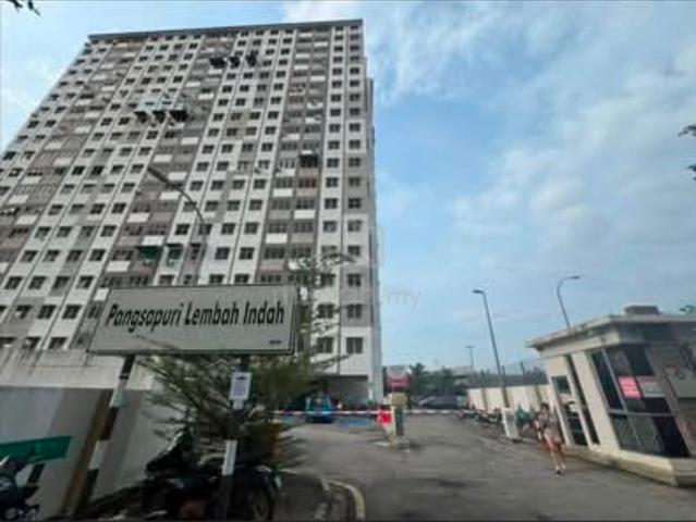Lembah Indah 1