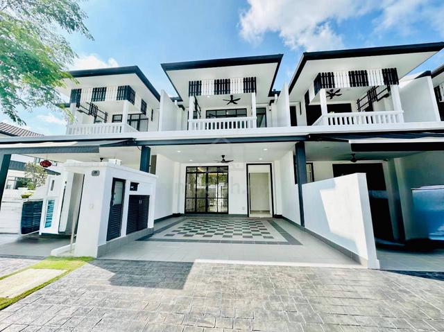 Double Storey Terrance MELLOWOOD Eco Majestic, Semenyih 1