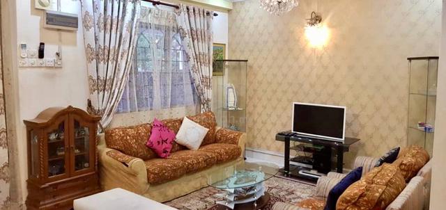 Fully Renovated & Extended 2.5-Storey Terrace House@Bangi 1