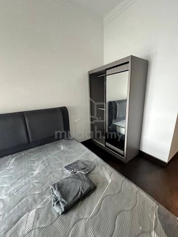 R&F room for rent walk in ciq 1