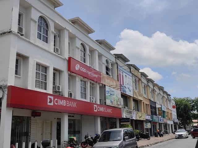 2 Combining units 3 Storey Shoplot Jalan Pegawai For Sale 1
