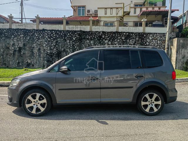 Volkswagen TOURAN 1.4 TSI (A)L/KEDAI OFER CASH TOP - 2