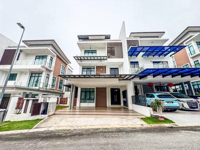 3 Storey Semi D Verge 32, Puncak Melawati,Taman Melawati, Ampang Jaya 1