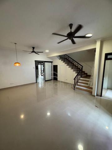 Hening 2sty Freehold Bandar Kinrara Bk5 Puchong Renovated For Sale 1