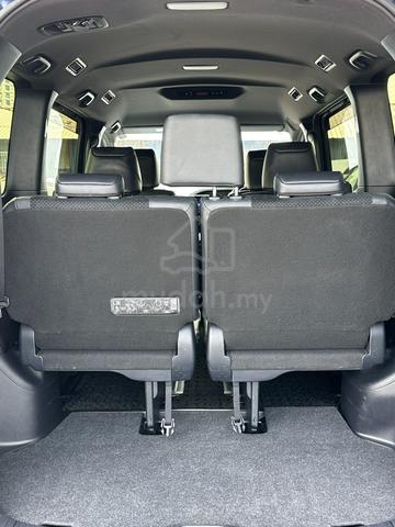 2021 Toyota VOXY 2.0 ZS KIRAMEKI III (A) - 5