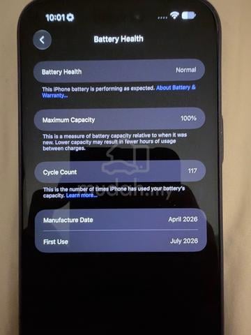 iPhone 17 pro max 256gb like new - photo 3 of 3