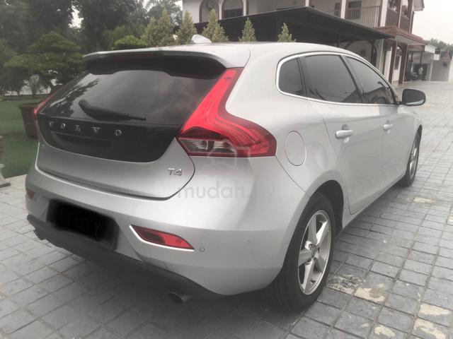 2015 Volvo V40 1.6 T4 (A) - 2