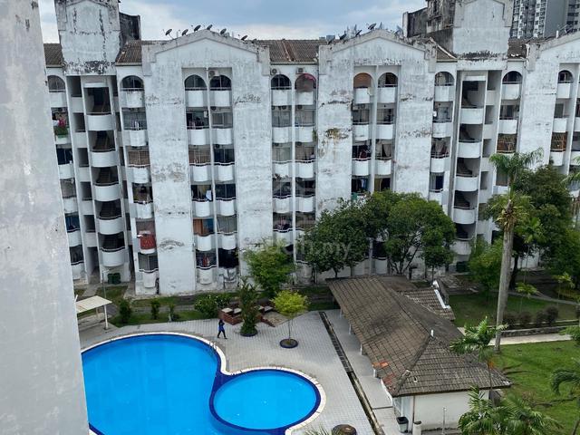 Fawina Court 1