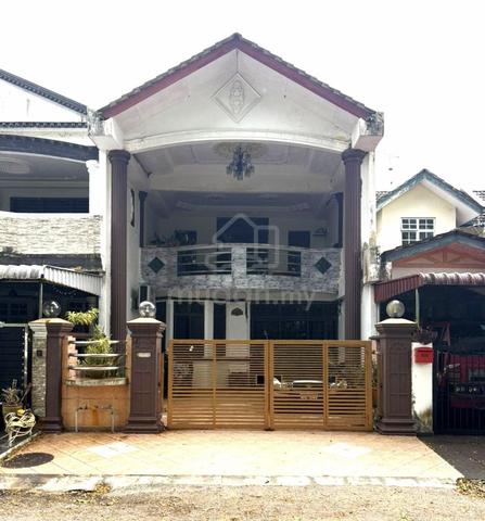 OPEN FACING,1.5 Storey Terrace House,FULLY RENOVATED,Taman Bukit Tiram 1