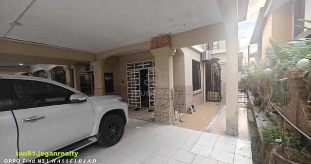 KK Kingfisher Ujana. Terrace Double storey House (5B+3B) intermediate 1