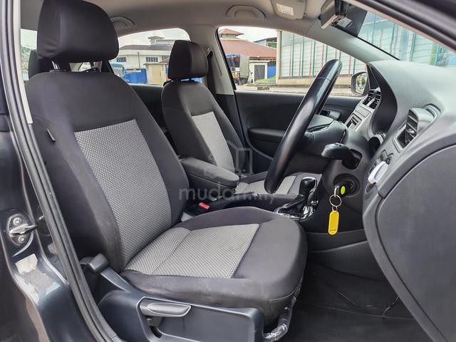 2017 Volkswagen VENTO 1.6 COMFORTLINE (A) CASH - 5