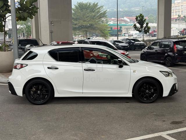 2013 Lexus CT200 1.8 H F-SPORT ORI (A) - NEWBATT25 - 4