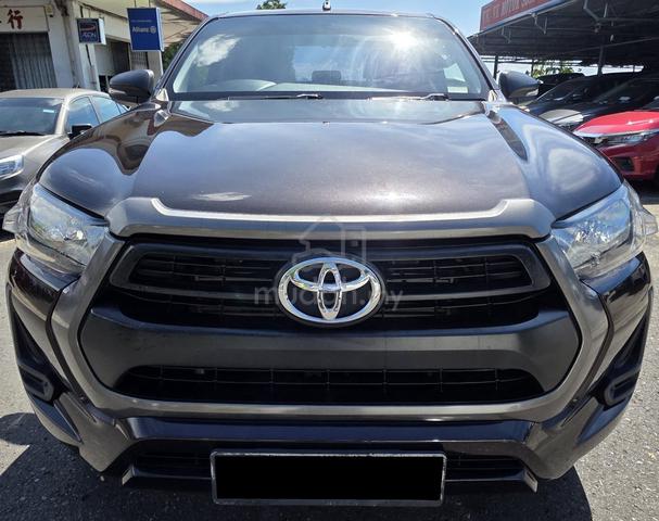 2021 Toyota HILUX D/CAB 2.4 A VNT FL (AT) (4X4)🖤 - 2