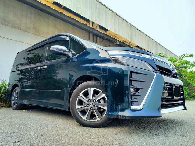 2021/2025 Toyota Voxy 2.0 - 2