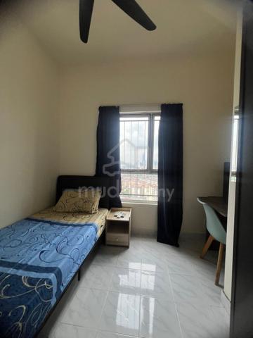 Seri Maya Single  Room Mix Gen Unit For Rent at Setiawangsa 1