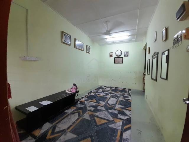 Rumah Murah ‼️ Jalan Nenas, Taman Kota Masai, Pasir Gudang‼️ 1