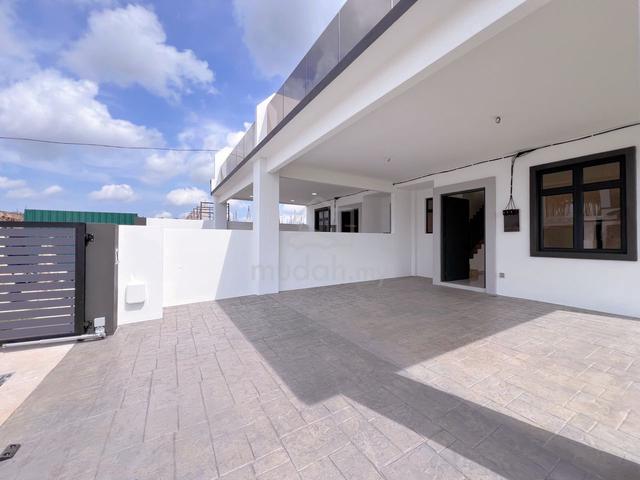 Full Loan Auto Gate Installed Complete Unit Double Storey Krubong 1