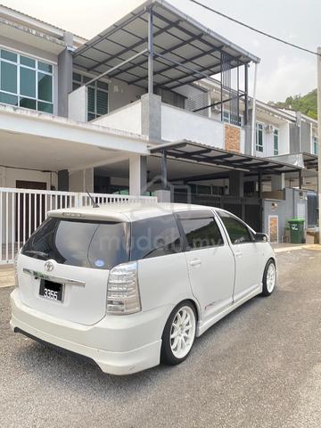 TOYOTA WISH 1.8cc Japan Spec 04/08 - 2