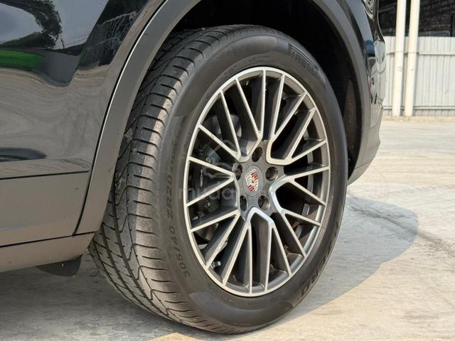 S/CHRONO NEGO 2022 Porsche CAYENNE COUPE 3.0 - 5