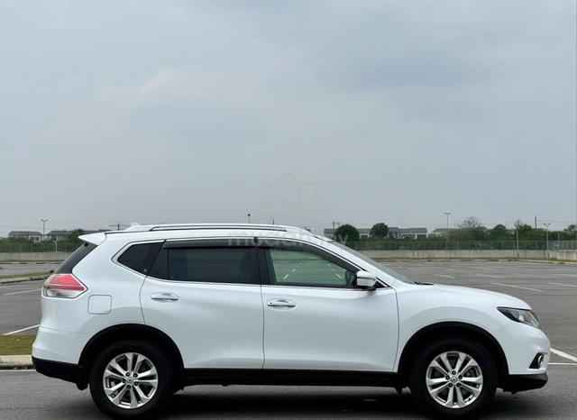[2015] Nissan X-Trail 2.5 4WD (AT) 7 Seater SUVs - 3