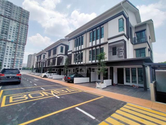 NEWLY COMPLETED 2 Storey Townhouse, Residensi Harmoni, Damansara ...