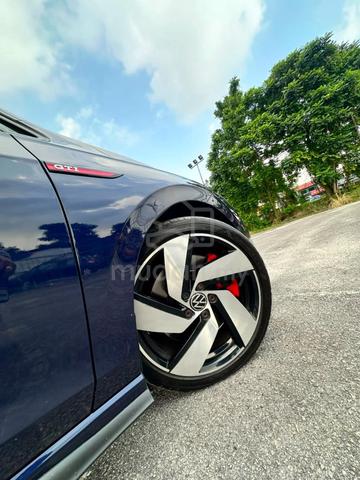 2023 Volkswagen GOLF 2.0 GTI IQ DRIVE (FWD) (A) - 5