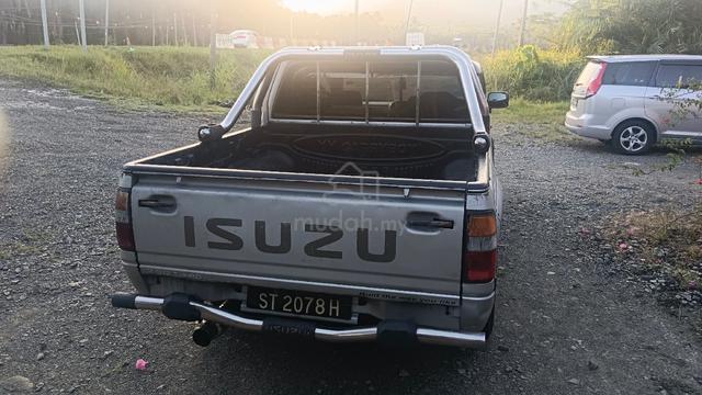 2003 Isuzu INVADER 2.8 (M) 4X2 - 4