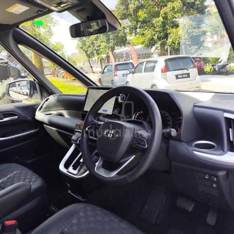 Toyota Voxy S-Z 2023 RECOND TRUSTED ✅ - 5