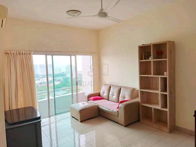 University Place (Plaza Ivory) 1
