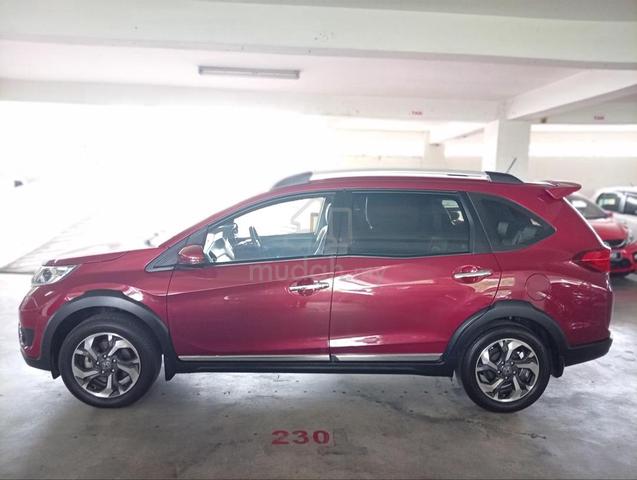 2017 Honda BR-V 1.5 V -- (FREE WARATY, TINTED) - 3
