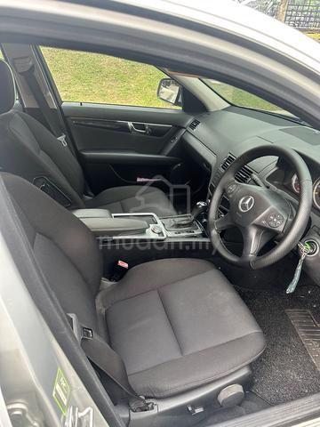 Mercedes C200K W204 Facelift AMG Look 2007 - 5