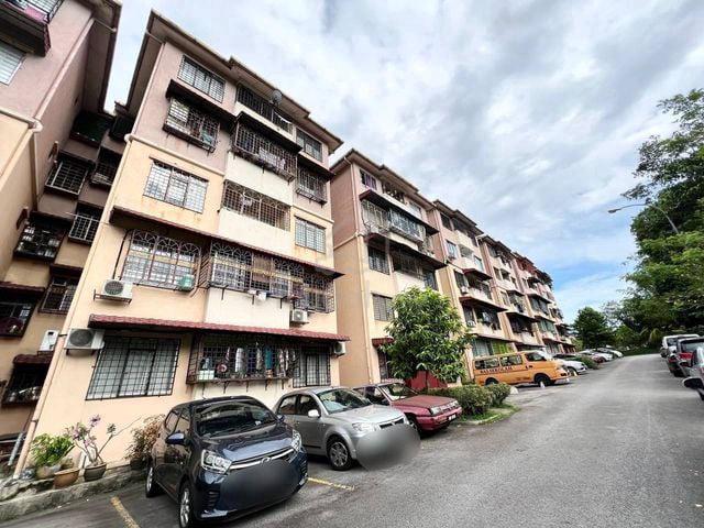 Serdang View Apartment 1