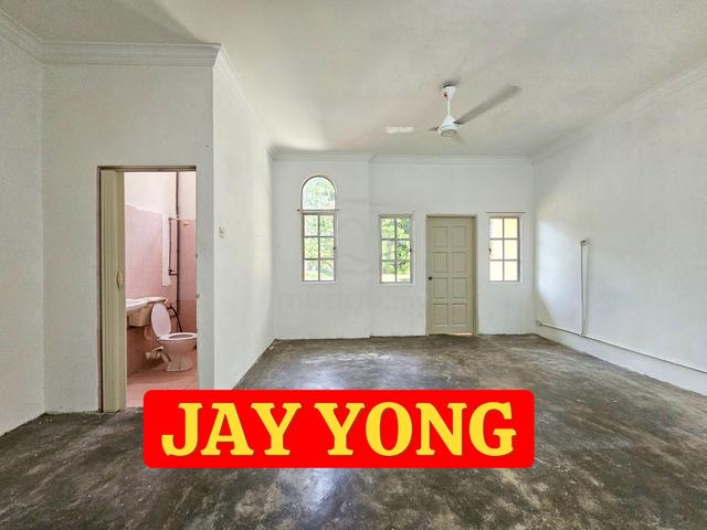 CHEAP Double Storey Terrace BASIC FITTINGS with YARD 20x70 Taman Juru 1