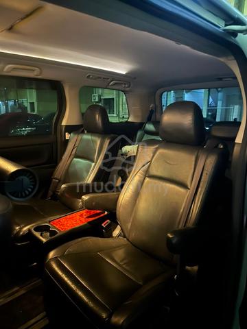 Toyota Vellfire V6 - 3