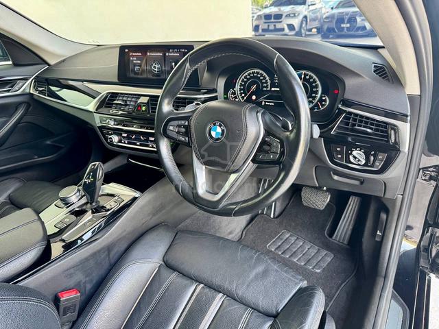 Bmw G30 530e M-Sport 2.0T F/Service Rec Fulloan - 5