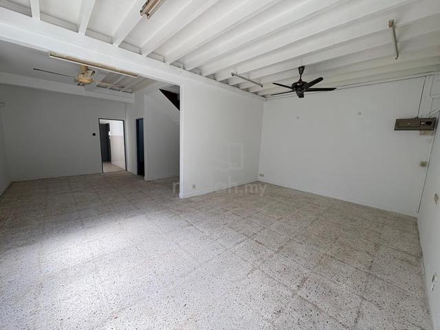 Double Semi Detached 5100sqft at Island Park Greenlane Jelutong 1