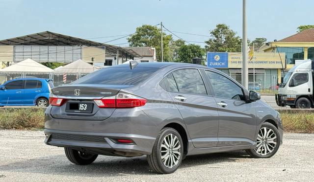 18 Honda CITY 1.5 HYBRID FACELIFT (A)ORI MILeage - 4