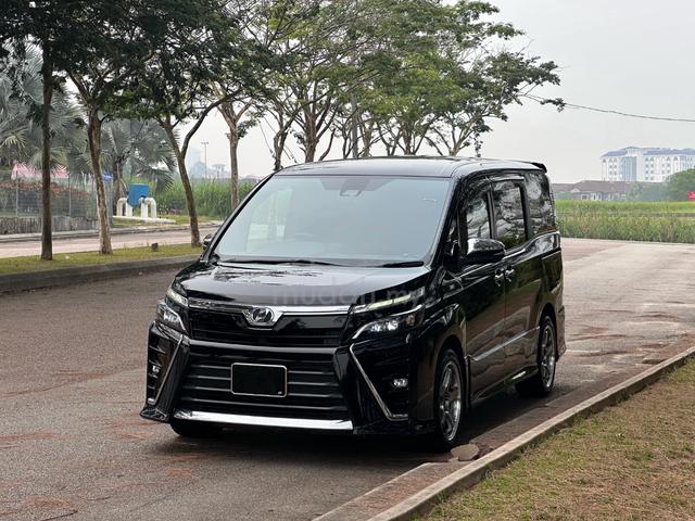 2018 Toyota VOXY 2.0 ZS KIRAMEKI (A) - 2