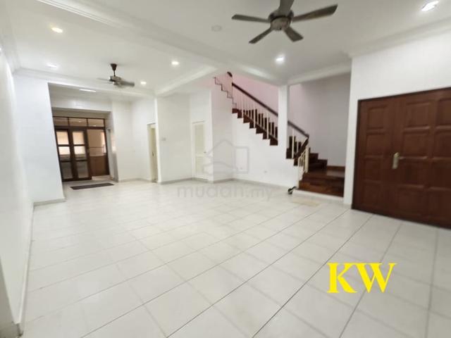 Spacious 22x75 Double Storey Canal Gardens, Kota Kemuning 1
