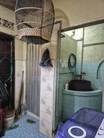 Rumah Cluster 2 Tingkat Bersih di Taman Desa Jawi, Sg Jawi 4