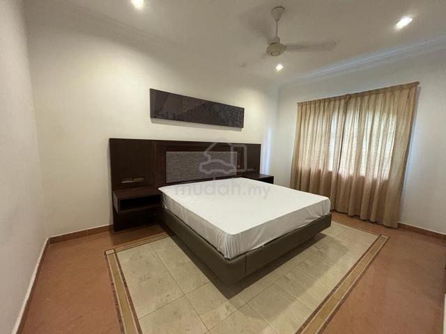 Beverly Row Bungalow, IOI Resort ,Putrajaya For Rent 5