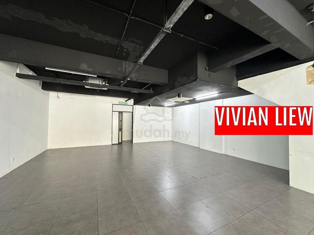 Corner Ground floor 2200 sf Shoplot Rent Jelutong 1