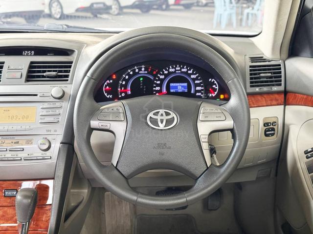 ONLY ONE OWNER 2011 Toyota CAMRY 2.0 E FACELIFT - 2