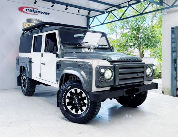 2002 Land Rover DEFENDER 2.5 110SW (M) WELL MAINTA - 2