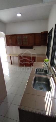 Newly painted doble storey corner unit at USJ 6, Subang Jaya 5