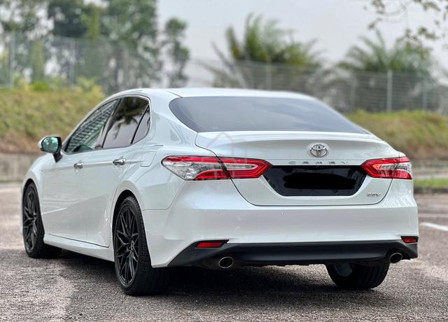 2021 Toyota CAMRY 2.5 V MY18 (A)Good Condition - 3